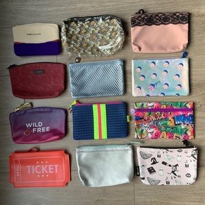 12 Makeup Bags